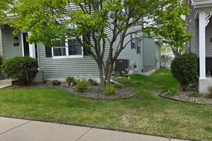 10167 Indigo Dr, Eden Prairie, MN 55347 - Photo 3