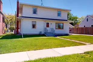 406 Giles Pl, Albert Lea, MN 56007 - Photo 1