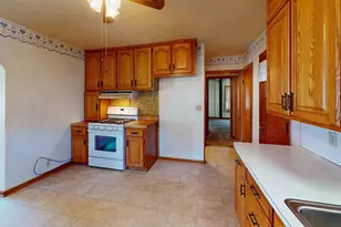 406 Giles Pl, Albert Lea, MN 56007 - Photo 7