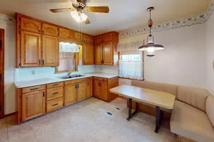 406 Giles Pl, Albert Lea, MN 56007 - Photo 5