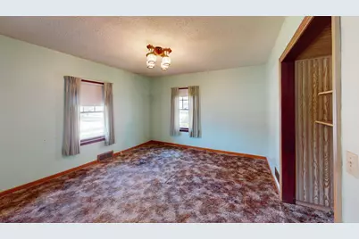 406 Giles Place, Albert Lea, MN 56007 - Photo 9