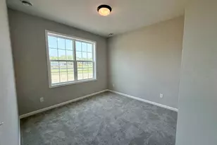8208 Haywood Dr, Lino Lakes, MN 55014 - Photo 7