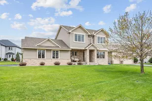 10118 Yates Ave N, Brooklyn Park, MN 55443 - Photo 3
