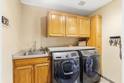 9918 Kiwi Avenue N, Brooklyn Park, MN 55443 - Photo 11