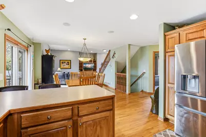 9918 Kiwi Avenue N, Brooklyn Park, MN 55443 - Photo 7