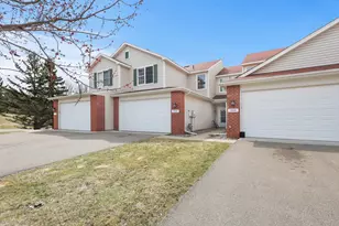3905 Everest Ln N, Plymouth, MN 55446 - Photo 3