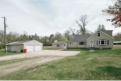 58196 County Road 21, Mazeppa, MN 55956 - Photo 1