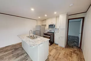2302 Milton Ave, Albert Lea, MN 56007 - Photo 3