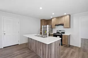 2302 Milton Ave, Albert Lea, MN 56007 - Photo 5