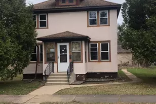 2626 6th Ave E, Hibbing, MN 55746 - Photo 1