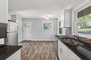 2580 Winfield Ave, Golden Valley, MN 55422 - Photo 9