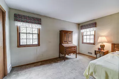 1721 Rhode Island Avenue N, Golden Valley, MN 55427 - Photo 49