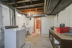 1721 Rhode Island Ave N, Golden Valley, MN 55427 - Photo 59