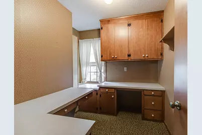 1721 Rhode Island Avenue N, Golden Valley, MN 55427 - Photo 51