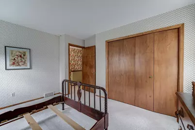 1721 Rhode Island Avenue N, Golden Valley, MN 55427 - Photo 45
