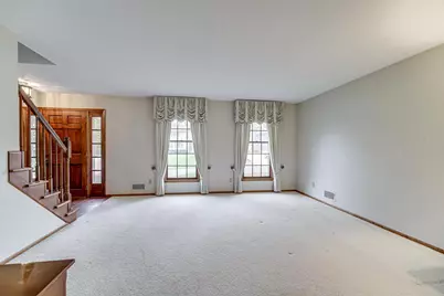 1721 Rhode Island Avenue N, Golden Valley, MN 55427 - Photo 3