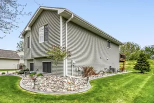 4385 Hamlet Ave N, Oakdale, MN 55128 - Photo 27