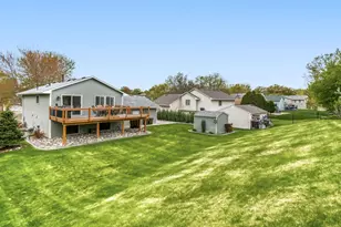 4385 Hamlet Ave N, Oakdale, MN 55128 - Photo 23