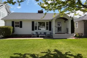 5837 Ashcroft Ave, Edina, MN 55424 - Photo 1