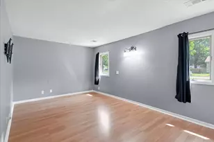 5809 Quail Ave N, Crystal, MN 55429 - Photo 7