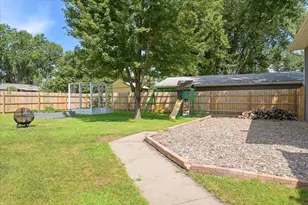 5809 Quail Ave N, Crystal, MN 55429 - Photo 3
