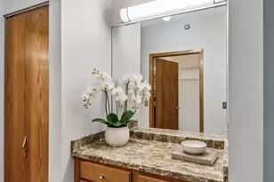 7420 Edinborough Way, Edina, MN 55435 - Photo 21