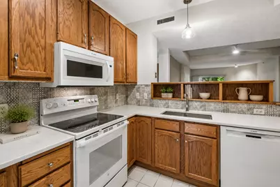 7420 Edinborough Way #6105, Edina, MN 55435 - Photo 7