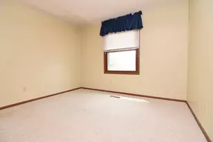 11039 Oregon Cir, Bloomington, MN 55438 - Photo 23