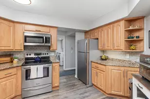 14401 Atrium Way, Minnetonka, MN 55345 - Photo 9