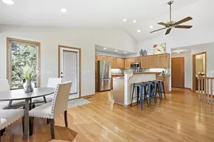 8821 Stonebrooke Ct, Woodbury, MN 55125 - Photo 33