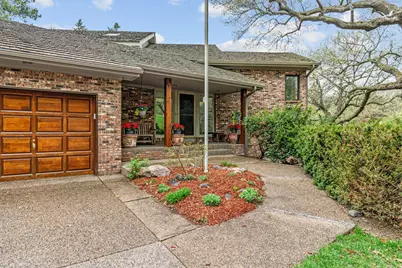 5811 Shannon Drive, Edina, MN 55439 - Photo 5