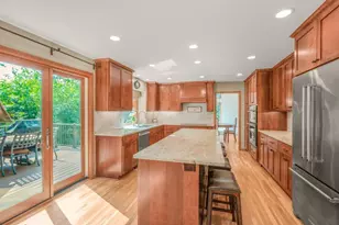 5811 Shannon Dr, Edina, MN 55439 - Photo 51