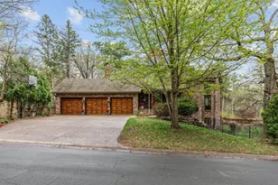 5811 Shannon Dr, Edina, MN 55439 - Photo 43