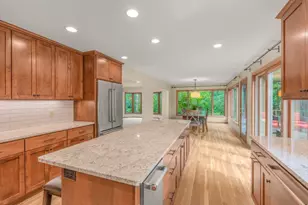5811 Shannon Dr, Edina, MN 55439 - Photo 57
