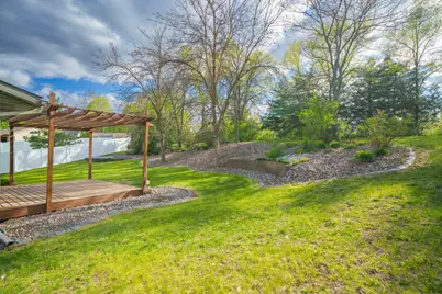 117 Vineyard Street, Cannon Falls, MN 55009 - Photo 9