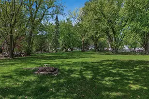1612 Goodview Ave N, Oakdale, MN 55128 - Photo 29