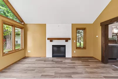 1612 Goodview Avenue N, Oakdale, MN 55128 - Photo 15