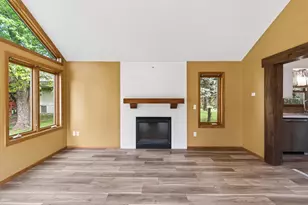 1612 Goodview Ave N, Oakdale, MN 55128 - Photo 15