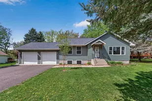 1612 Goodview Ave N, Oakdale, MN 55128 - Photo 3