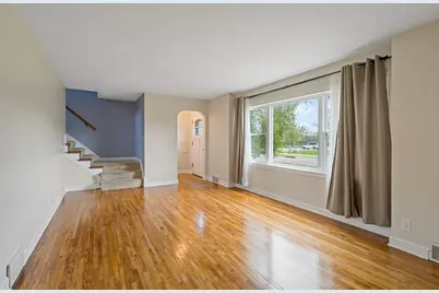 3653 Lee Avenue N, Robbinsdale, MN 55422 - Photo 3