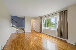 3653 Lee Ave N, Robbinsdale, MN 55422 - Photo 3