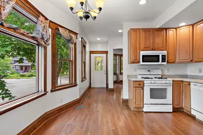1669 Hague Avenue, Saint Paul, MN 55104 - Photo 3
