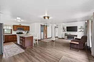 27680 Redwing Ave, Shafer, MN 55074 - Photo 5