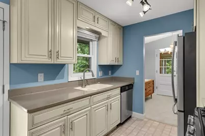 1616 Circle Drive, Burnsville, MN 55337 - Photo 9
