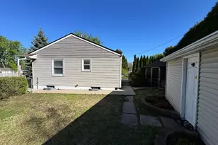 782 Howard St N, Saint Paul, MN 55119 - Photo 7