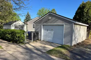 782 Howard St N, Saint Paul, MN 55119 - Photo 9
