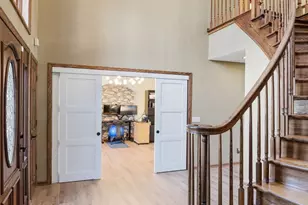 685 Valley View Ct, Shoreview, MN 55126 - Photo 15