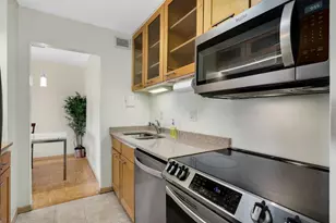 400 Groveland Ave, Minneapolis, MN 55403 - Photo 13