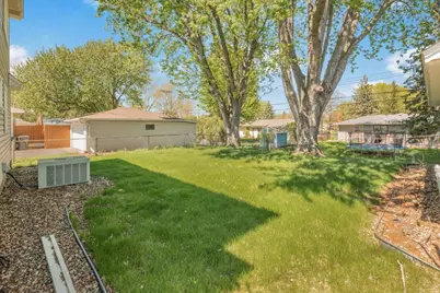 2105 Quartz Lane, Eagan, MN 55122 - Photo 9