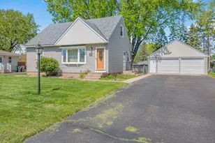 2105 Quartz Ln, Eagan, MN 55122 - Photo 1